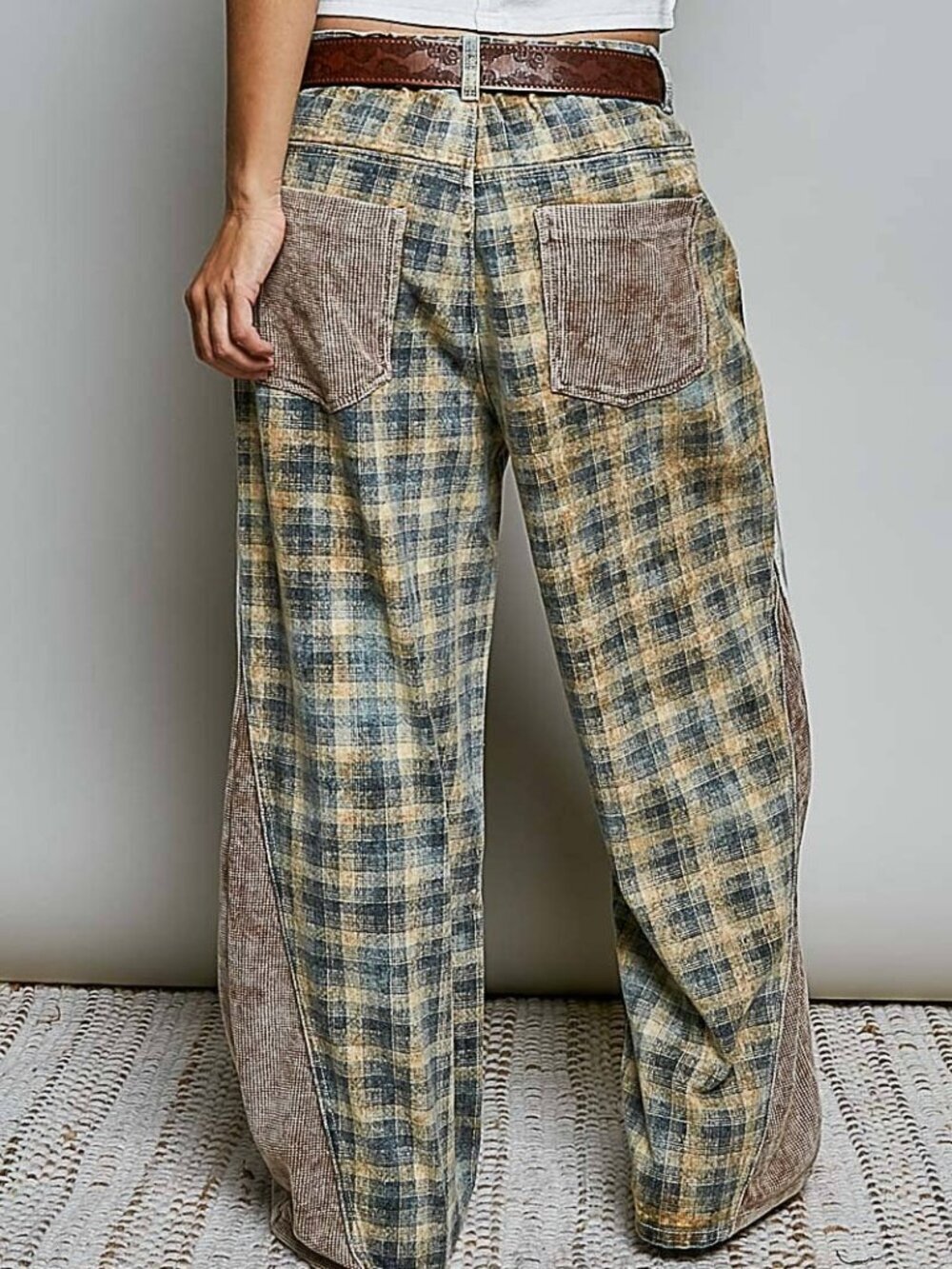 BNWT POL Vintage Thermal Patch Print Twill High Rise Wide Leg Pants - Picture 4 of 4